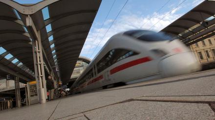 Bahn in Bedrängnis. Die EU schiebt zu hohen Staatshilfen einen Riegel vor.