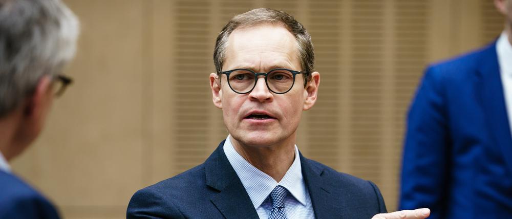 Da geht's lang: Michael Müller (SPD) weist den Ländern in Verhandlungen mit dem Bund den Weg.