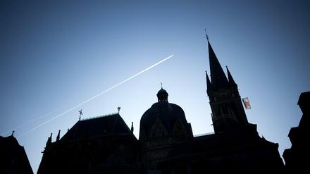  Der Aachener Dom. Im katholischen Bistum Aachen wird die Aufklärung von Missbrauch vorangetrieben. Im Bistum Köln nicht.