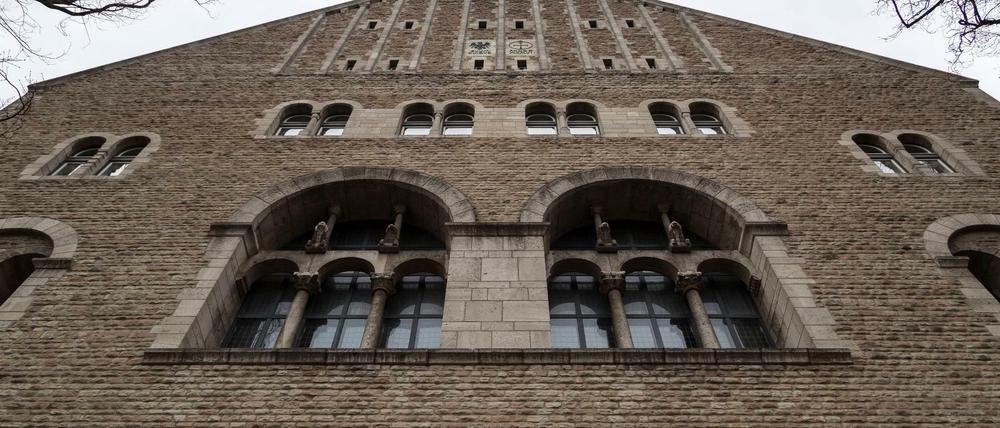 Der Prozess findet im Landgericht Berlin statt.