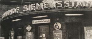 Schichtende. Die Kneipe am S-Bahnhof Siemensstadt.