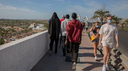 Der Tourismus geht gegen Null, nun kommen Geflüchtete aus Westafrika auf die Kanaren.