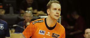 Sebastian Kühner steht bei den Volleys bereit.
