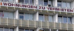Wer Fragen zur zweiten Stufe des Mietendeckels hat, kann bei den meisten Bezirksämtern lange warten.