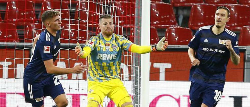 Hauptsache drin. Max Kruse jubelt nach seinem Elfmeter mit Verspätung.