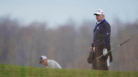 US-Präsident Donald Trump beim Golfspielen 