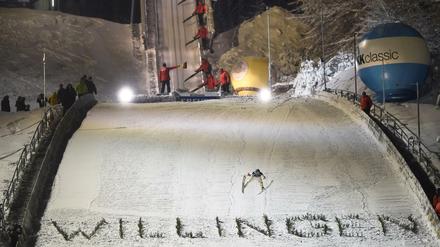 Im Auslaufbereich der Schanze findet Heiligabend ein Gottesdienst statt.