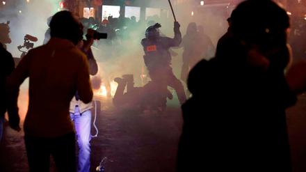 Polizei und Demonstranten stießen zusammen.