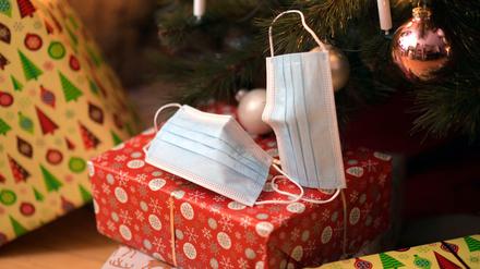 Auch an Weihnachten sollte man sich möglichst wirkungsvoll vor dem Coronavirus schützen. 
