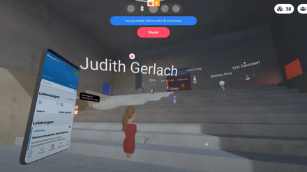 Die virtuelle Pressekonferenz von Judith Gerlach mit mehreren Journalisten. 