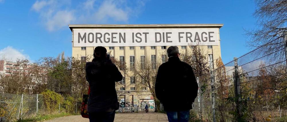 Im pandemischen Berlin fühlen Samstage sich wie Dienstage an. Seine Club-Bekanntschaften hat man seit einem halben Jahr nicht mehr gesehen.