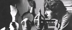 Dreißig Quadratmeter Kunst. Jeanne Mammen im Atelier, fotografiert um 1946.