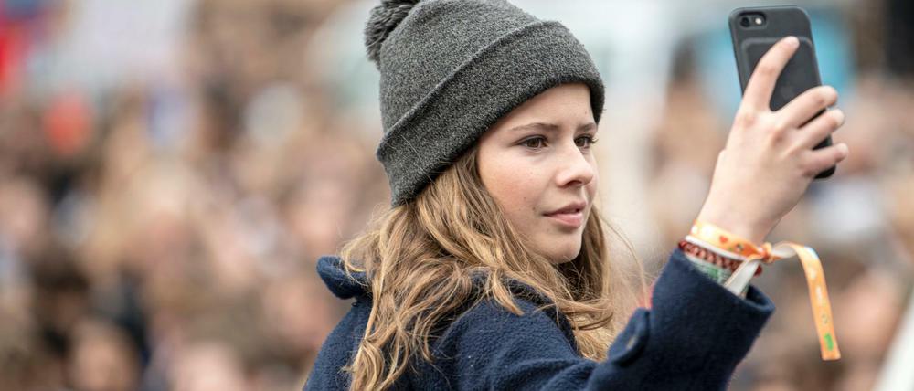 Luisa Neubauer ist zum - vom rechten Rand angefeindeten - Gesicht der deutschen Klimaschutzbewegung geworden.