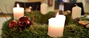 Aufgepasst. Adventskränze vertrocknen nach einer gewissen Zeit. 