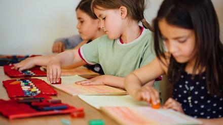 Über vier Jahre lang existiert die Interkulturelle Schule schon ohne staatliche Gelder. 