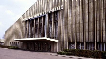 Die Werner-Seelenbinder-Halle im Mai 1990. 