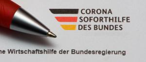 Die Politik hat Ersatz für entgangene Umsätze versprochen, zahlt aber zunächst "nur" Abschlagszahlungen in Höhe von maximal 10.000 Euro aus.