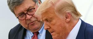 Auf einmal widerspricht Justizminister William Barr (links) US-Präsident Donald Trump. 