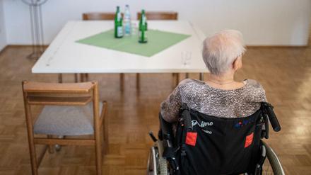 Die Fachärztin für Allgemeinmedizin fordert eine Debatte über das Besuchsverbot.