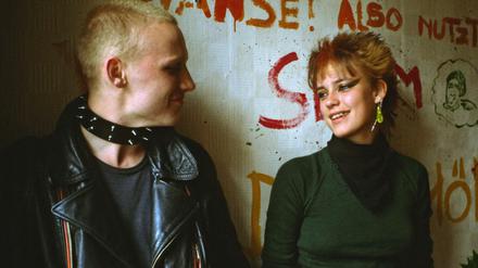 Sie scheißen auf die Zukunft. Punks in Ost-Berlin, 1982.
