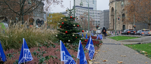 Der Mittelstreifen der Tauentzienstraße war blau-weiß. Dann kam das Ordnungsamt.