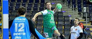 Danish Teamarbeit. Hans Lindberg traf gegen seinen ehemaligen Teamkollegen Silvio Heinevetter elf Mal ins Melsunger Tor.
