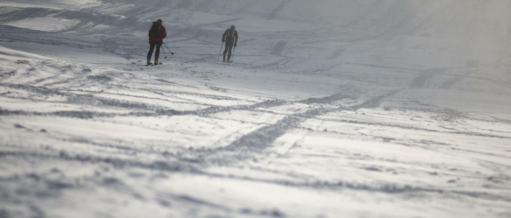 Skifahrer in Spital am Semmering in Österreich.
