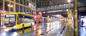 Ein Eindecker der BVG in Berlin. (Symbolbild)