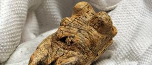 Als Fundort dieser aus Mammutelfenbein geschnitzten Frauenstatuette wurde die Hohle-Fels-Höhle bei Schelklingen (Alb-Donau-Kreis) von der Unesco zum Weltkulturerbe ernannt.