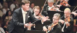 Deutsch klingen, ohne zu tümeln. Christian Thielemann am Pult der Sächsischen Staatskapelle Dresden.
