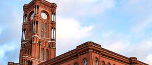 Besorgniserregend für den Berliner Senat ist die gestiegene Unzufriedenheit der Menschen.