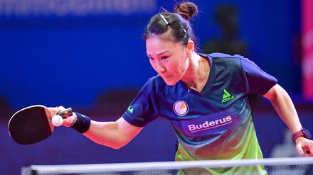 Shan Xiona gewann ihr dramatisches Match noch nach einem 0:2-Satz-Rückstand und holte damit den ersten Sieg des Abends für TTC Eastside.