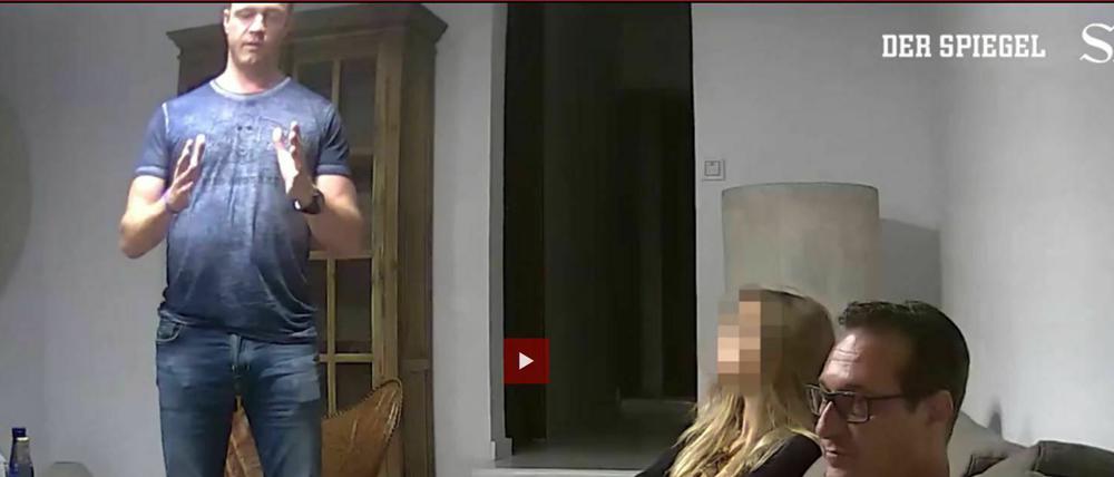 Der Screenshot aus einem Video, das dem Nachrichtenmagazin «Spiegel» und der «Süddeutschen Zeitung» zugespielt und von diesen veröffentlicht wurde.