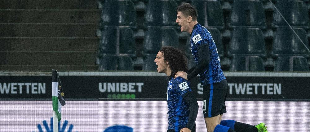 Tragende Säule. Mattéo Guendouzi (unten) hat erst sechs Spiele für Hertha BSC bestritten, ist aber schon ein wichtiger Faktor im Spiel der Berliner.