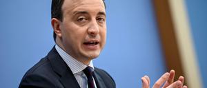 Cheforganisator der Chef-Suche - CDU-Generalsekretär Paul Ziemiak erläutert den Digitalparteitag