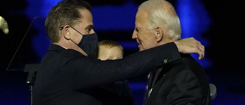 Hunter Biden gratuliert seinen Vater Joe Biden zum Wahlsieg. Nun stehen beide unter Druck.