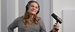 Philippa Jarke ist die neue Stimme in den Bussen und Bahnen der BVG.