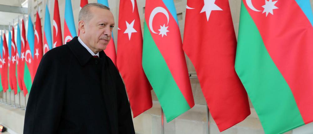 Der türkische Präsident Erdogan schwärmte in Baku von Enver Pascha, einem Hauptverantwortlicher für den Völkermord an den Armeniern.