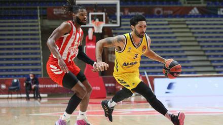Peyton Siva (rechts) holte mit Alba den dritten Euroleague-Sieg in Folge. 
