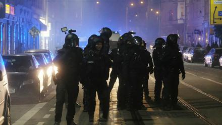 Die Polizei reagierte auf die Demonstration mit einem Großaufgebot. 