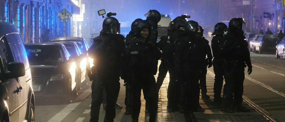 Die Polizei reagierte auf die Demonstration mit einem Großaufgebot. 