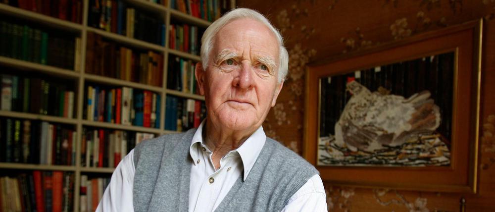 Der britische Schriftsteller John le Carré in seinem Haus in London. Er starb am 12.12. 2020 im Alter von 89 Jahren.
