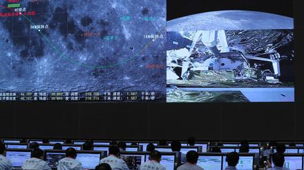 Kontrollzentrum für die chinesische Raumfahrtmission in Peking