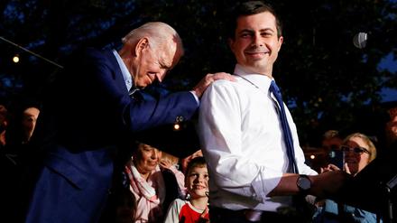 Im Vorwahlkampf noch Konkurrenten, jetzt in einem Team: Joe Biden (links) und Pete Buttigieg.