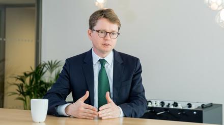 Wünscht sich regelmäßigere Beitragserhöhungen: PKV-Verbandsdirektor Florian Reuther. 