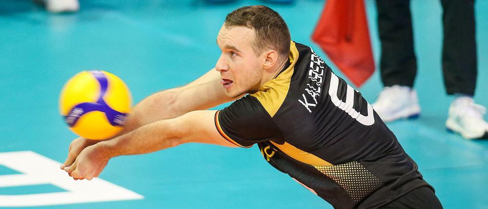 Denys Kaliberda ist zurück: Der deutsche Nationalspieler unterschrieb einen Vertrag bis zum Saisonende.