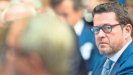 Er wird aussagen: Ex-Minister Karl-Theodor zu Guttenberg.