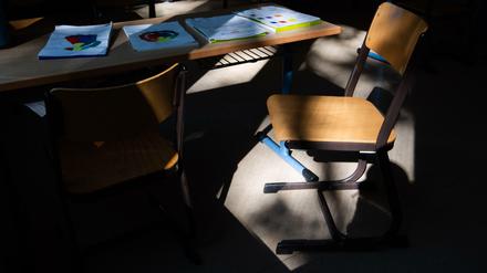Ob sich der Lehrer an der Schule angesteckt hat, ist unklar.