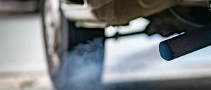 Stinkt zum Himmel: Die manipulierende Abgas-Software bei Dieselautos.