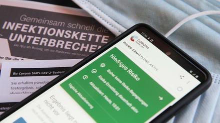 Die Corona-Warn-App auf einem Smartphone. 